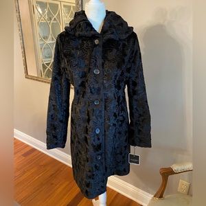 🖤NWT Laundry by Shelli Segal reversible coat. Faux fur/water proof material.